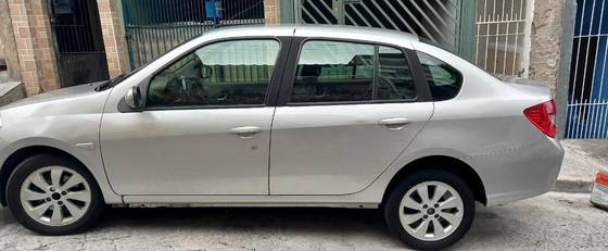 RENAULT SYMBOL 1.6 PRIVILÈGE 16V FLEX 4P MANUAL RENAULT SYMBOL 1.6 PRIVILÈGE 16V FLEX 4P MANUAL